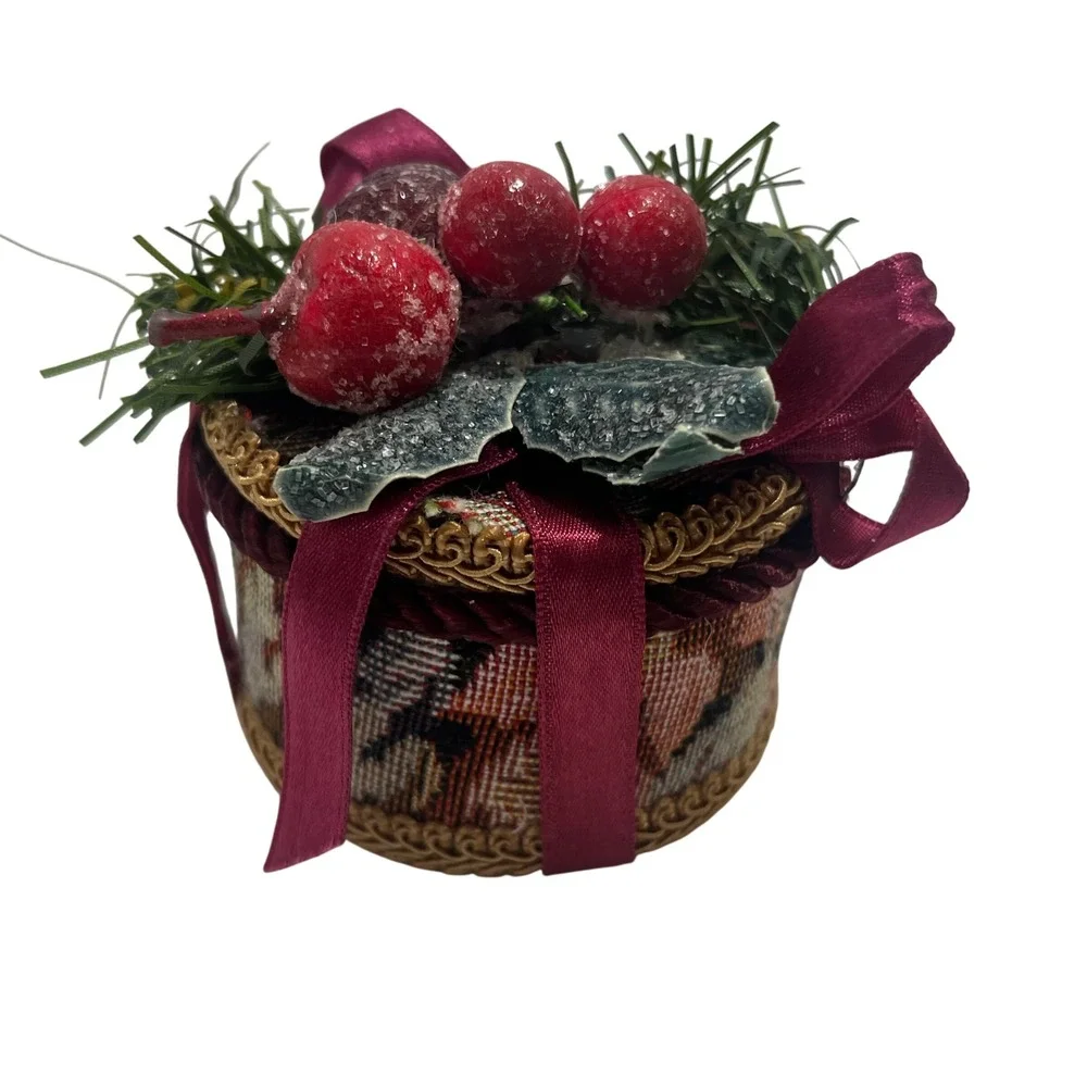 5 Victorian Style Embroidered Fabric Ornaments Drummer Rabbit Rocking Horse‎